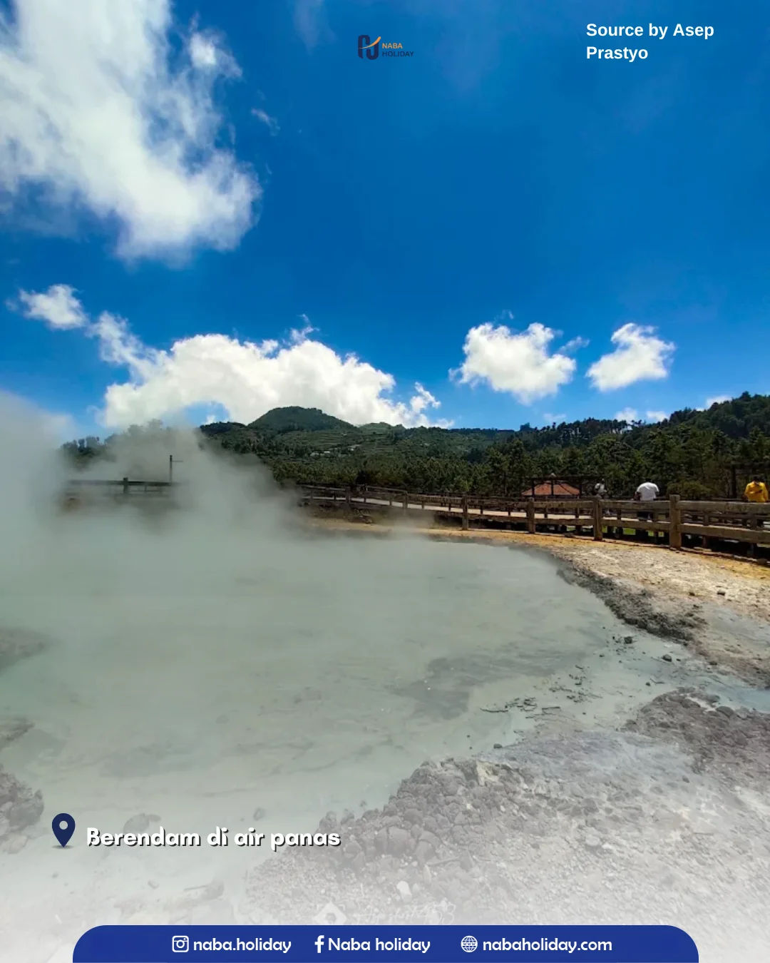 Berendam di air panas Kawah sikidang