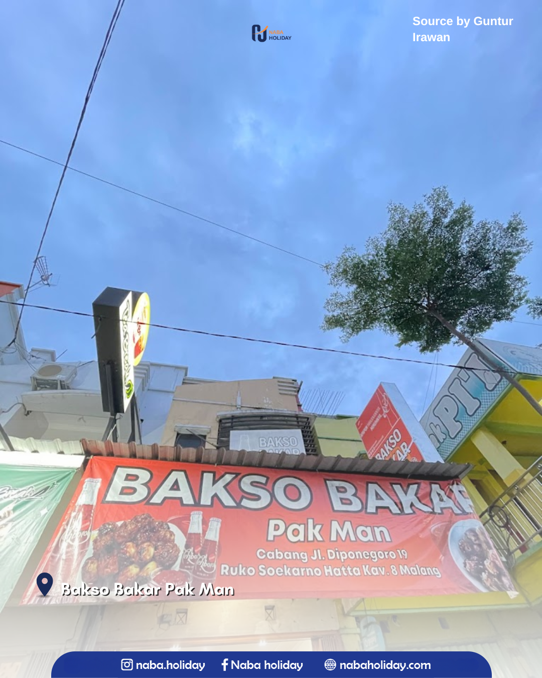 Berfoto dengan Latar Alam yang Indah